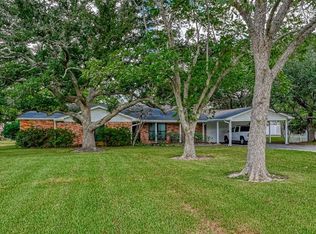 6211 Sjolander Rd, Baytown, TX 77521