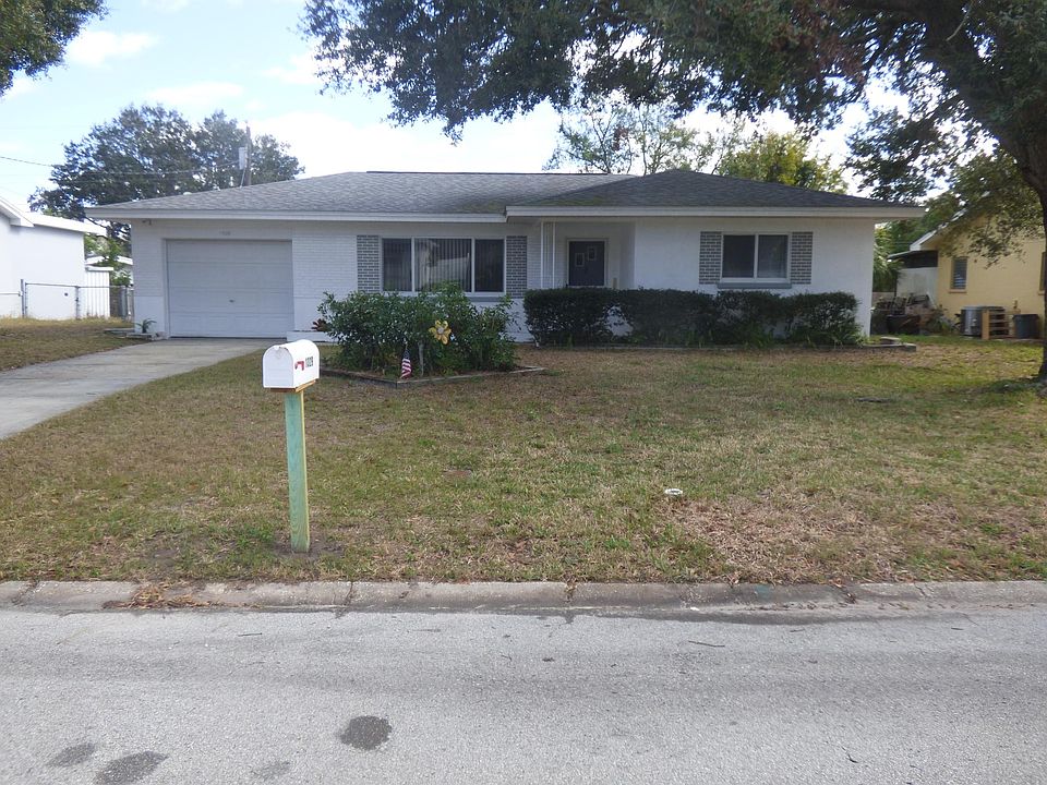 a 1329 S. Evergreen Ave.