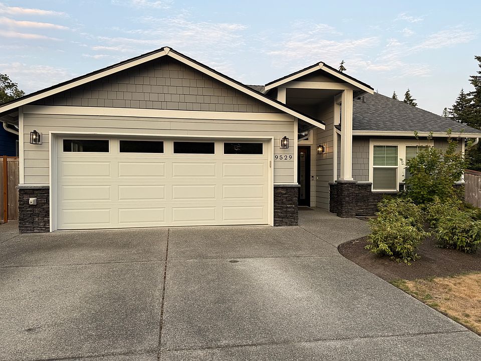 1st image of 9529 27th Ave SE