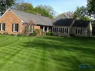 122 Rockledge Cir, Perrysburg, OH 43551
