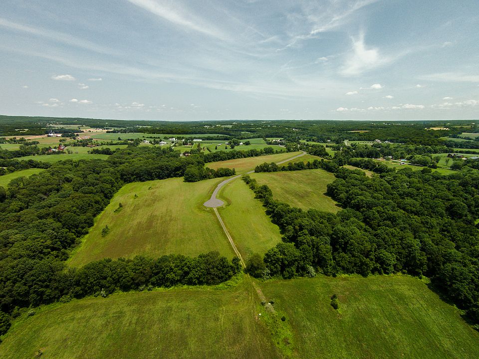 1st image of Hidden Meadow Dr #1 - 6