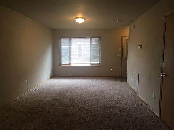 3rd image of 94 9th St #D