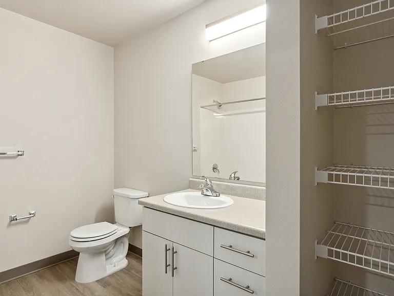 Four Corners Apartments — Photo 25