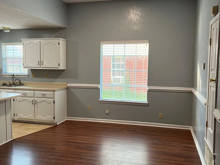 5827 Alexandria Ln — Photo 6