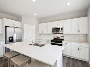 2391 Highview Ter, Shakopee, MN 55379