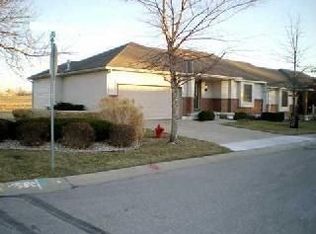 2300 SW Richwood Cir, Blue Springs, MO 64015