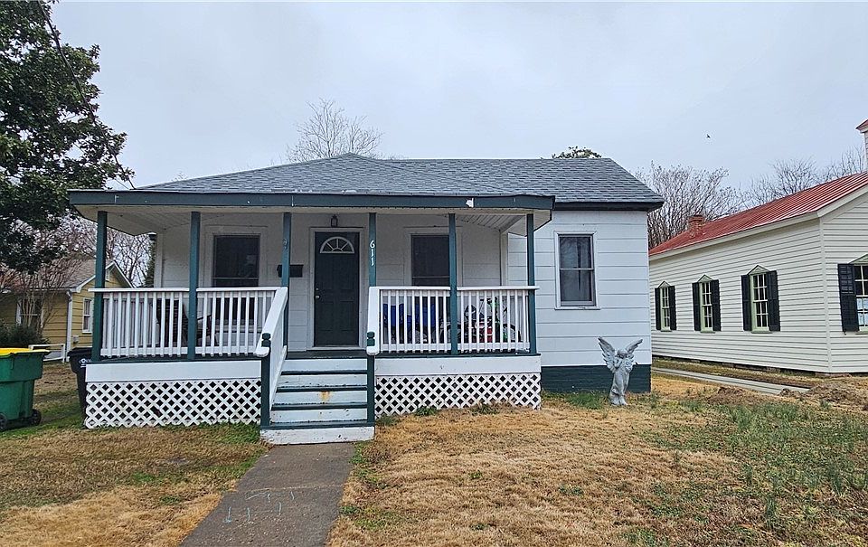 1st image of 611 Brown Ave