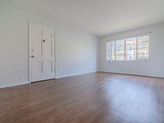 5th image of 4015 Don Tomaso Dr