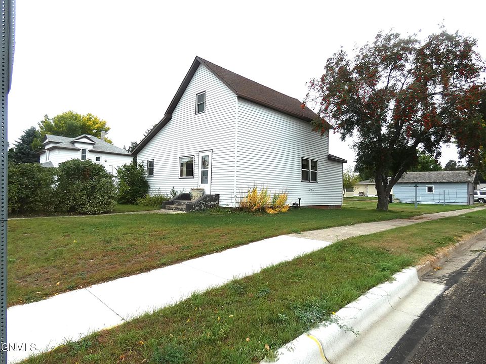 1st image of 620 N Broadway St