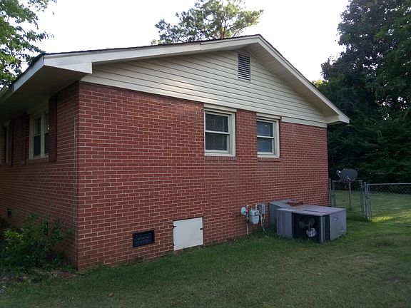 5th image of 205 Lois Dr