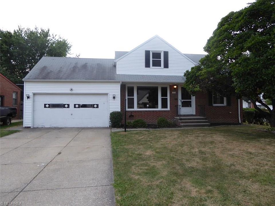 1st image of 436 E 255th St