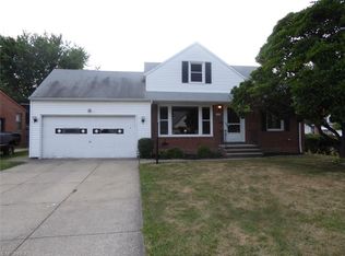 436 E 255th St, Euclid, OH