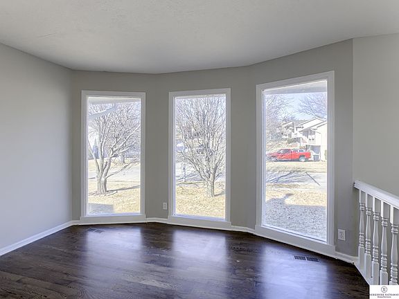 3rd image of 5705 N 127th St