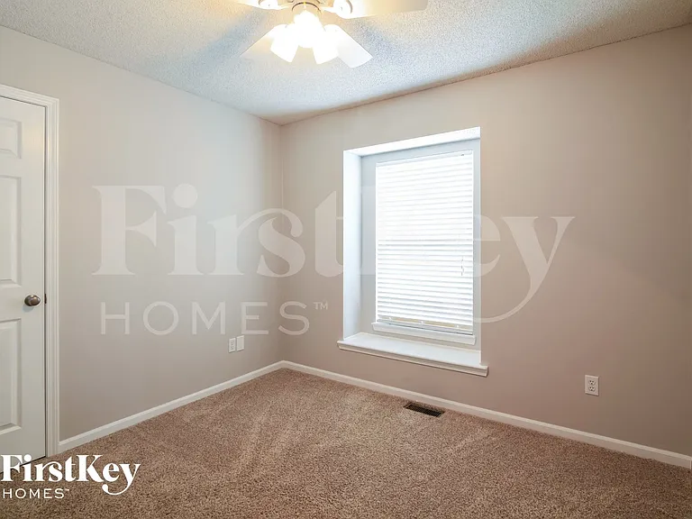 707 Corrington Dr — Photo 11