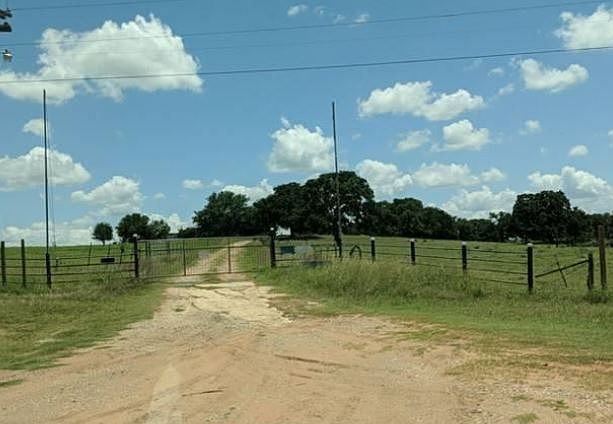 1st image of 705 Us Highway 87 E