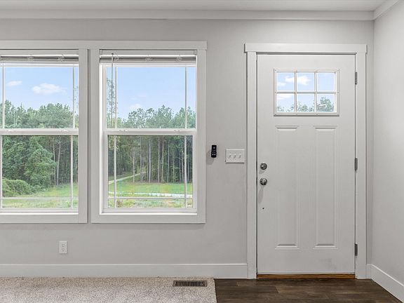 4th image of 1095 White Flats Rd