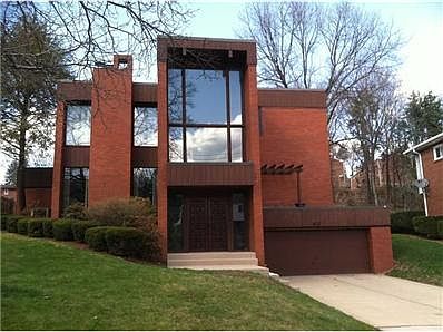 2nd image of 411 Satinwood Dr