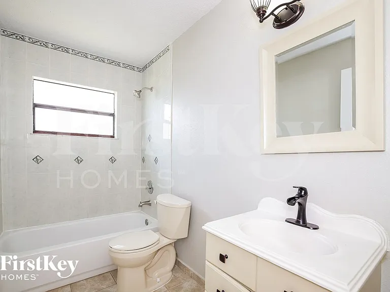 585 Koala Dr — Photo 12