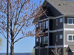715 Lake Shore Dr NE UNIT 113, Bemidji, MN 56601