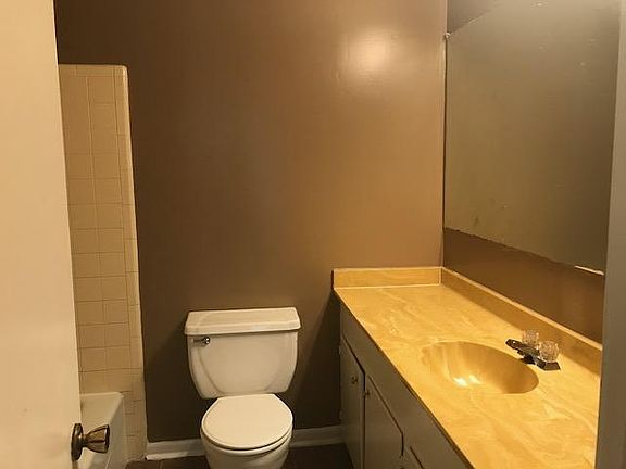 5th image of 11 Southern Ln