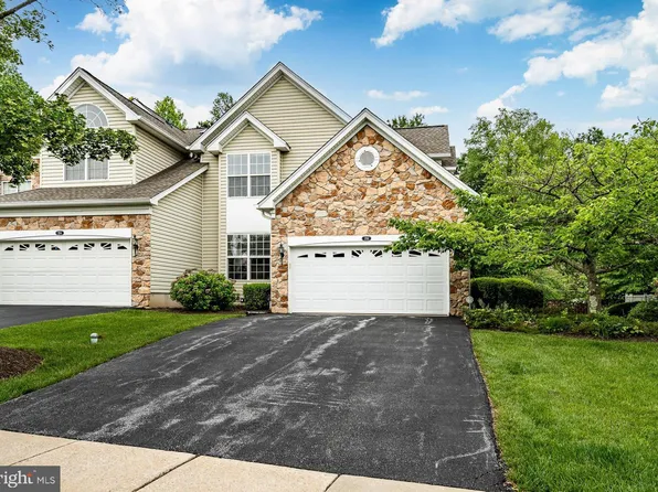 256 Silverbell Ct, West Chester, PA 19380