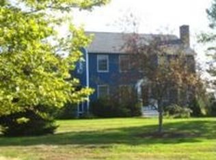 4 Gifford Farm Rd, Stratham, NH 03885