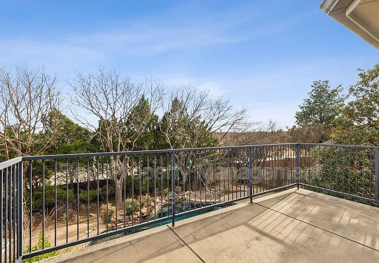 5004 Seville Ln — Photo 35