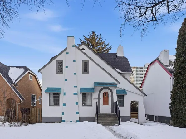10149 122nd St NW, Edmonton, AB T5N 1L7