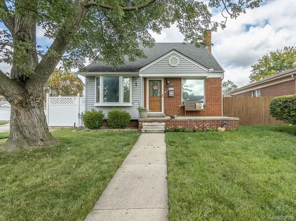 13380 Rosedale St, Southgate, MI 48195