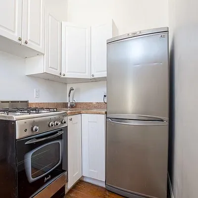 Rented by Nooklyn NYC LLC | media 35