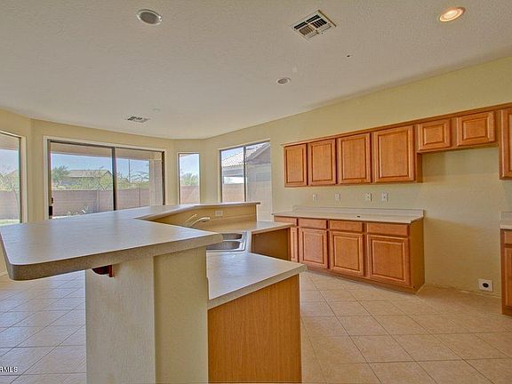 3rd image of 4713 E Brilliant Sky Dr