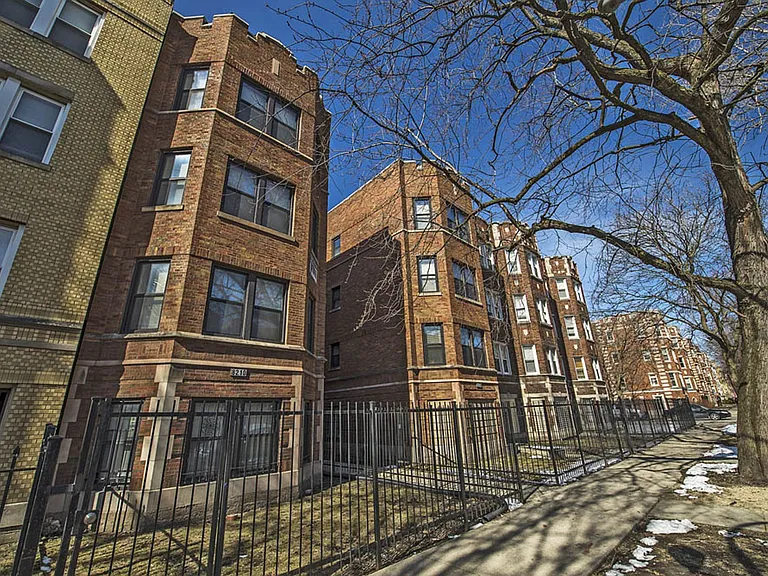 8208 S Drexel Ave — Photo 11