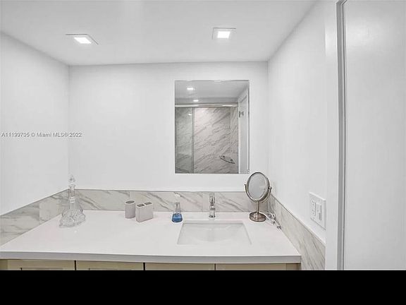 3rd image of 4010 Galt Ocean Dr APT 902