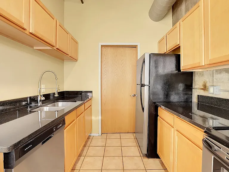 290 W 12th Ave #206 — Photo 20