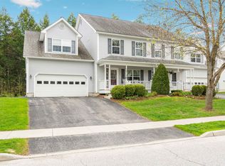 47 Lavoie Dr, Essex Junction, VT 05452