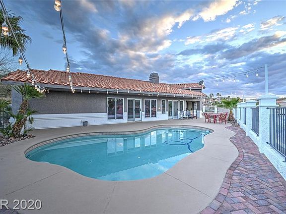 4th image of 102 Casa Montana Way