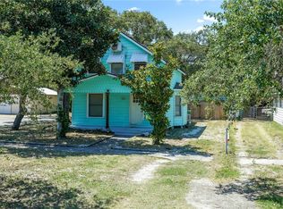 936 S Houston St, Aransas Pass, TX 78336
