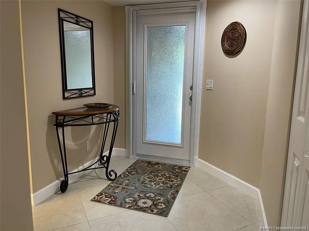 1 bed, 1.0 bath, 911 sqft, $2,100 — Photo 4