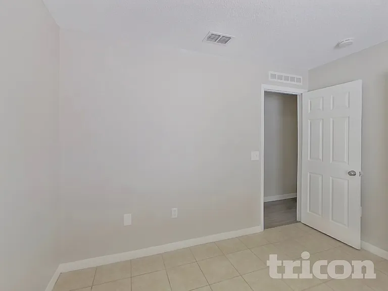 810 Ognon Ct — Photo 11