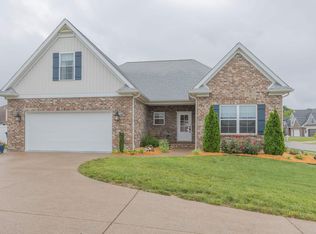 8464 Wyatt Ct, Newburgh, IN 47630