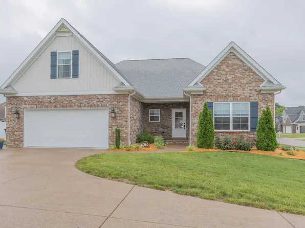 8464 Wyatt Ct, Newburgh, IN 47630
