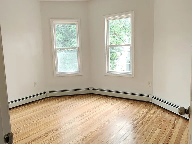20 William St #2 — Photo 6