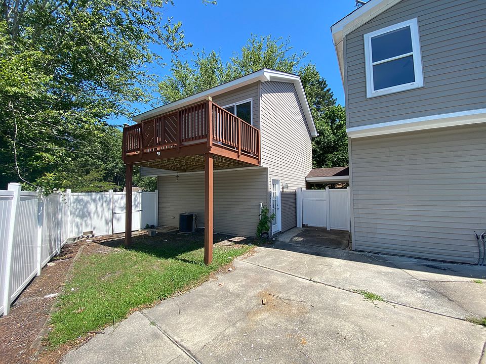 1st image of 501 Thornloe Ln Unit A