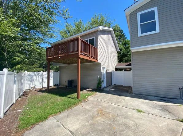 501 Thornloe Ln Unit A, Chesapeake, VA 23320