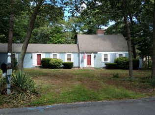 6 Fiddler Crab Ln, Mashpee, MA 02649