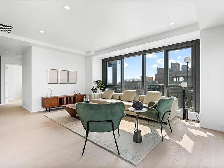 2286 Cropsey Ave #7E — Photo 8