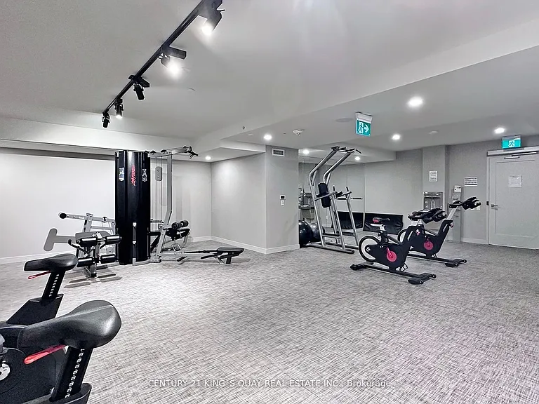 28 Wellesley St E #1501 — Photo 30