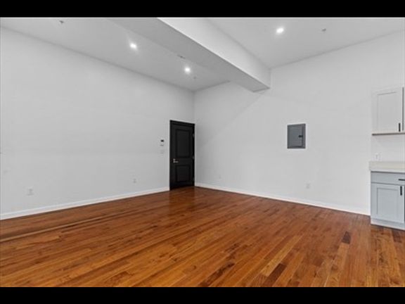 2nd image of 276-280 Essex St APT 2