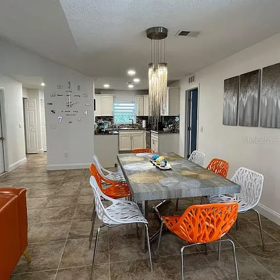 12 Lytton Ln — Photo 12