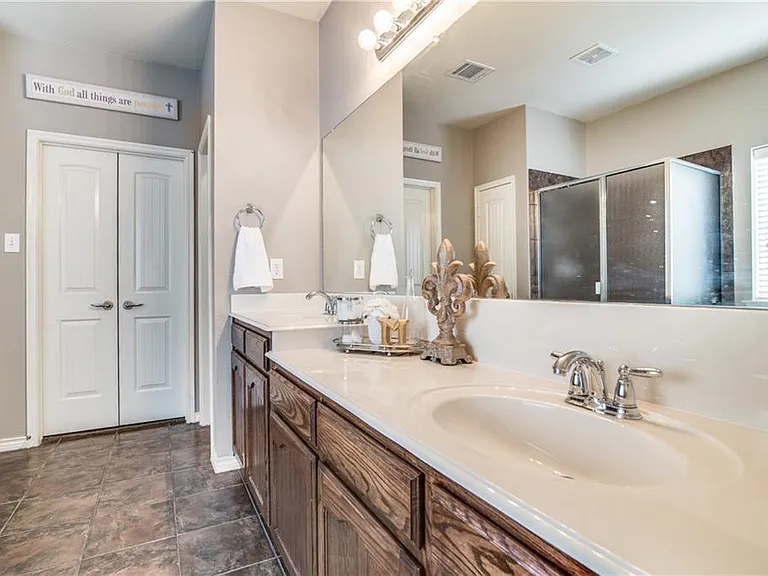 2616 Golfview Dr — Photo 11